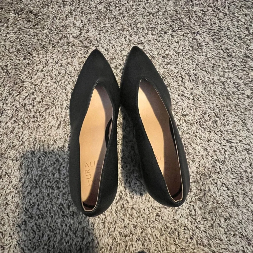 Naturalizer Pacer Black Pointed Toe Block Heel Pumps Women's 8.5W Wide Width